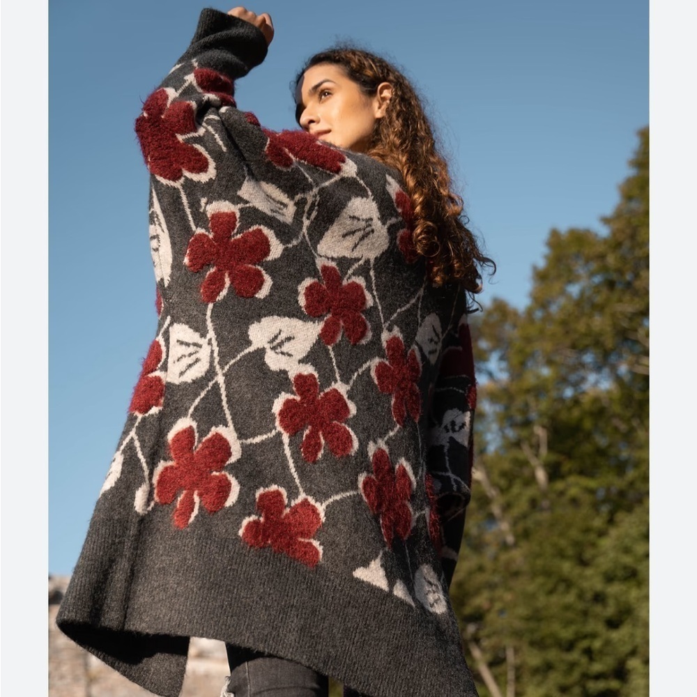 SAACHI FLORAL KNITTED CARDIGAN LONG Gray Maroon Sweater 3D One Size